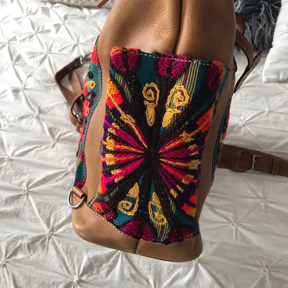 Sold - DC EUC Handbag - Picture 3 of 8